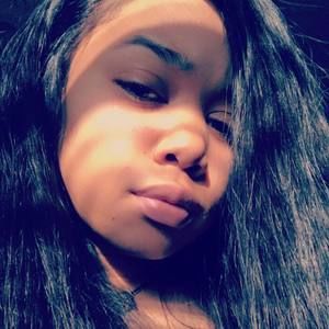 Meet your Posher, Marchelle